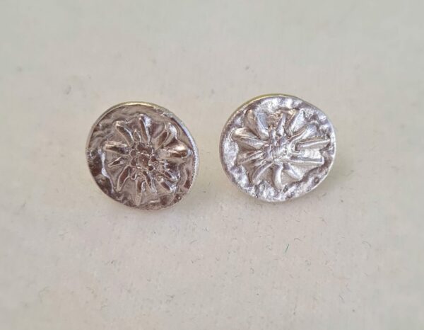 Silberohrstecker "runde Edelweiss"