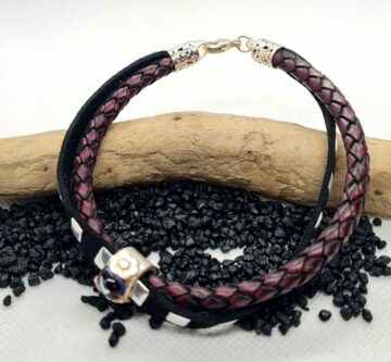 Leder-Armband «Blume mit Glascabochon»