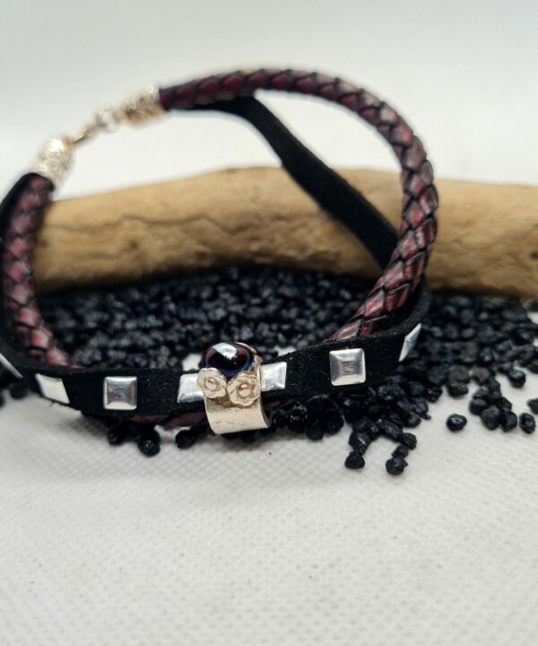 Leder-Armband "Blume mit Glascabochon"