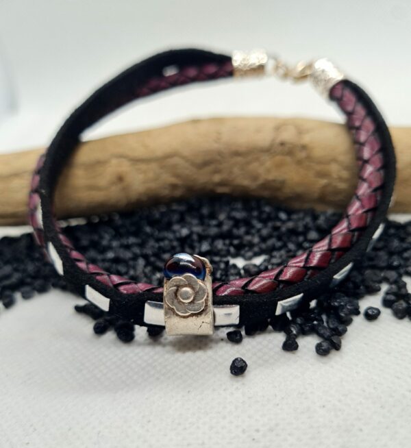 Leder-Armband "Blume mit Glascabochon"