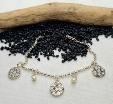 Silberarmband «Lebensblumen/Perlen»