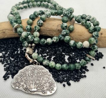 Steinkette «Jaspis» grün mit Lebensbaum-Silberanhänger