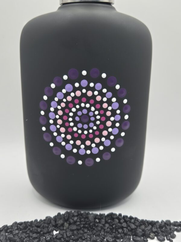 Seifenspender mit handbemalten «Dot Painting» Muster flieder