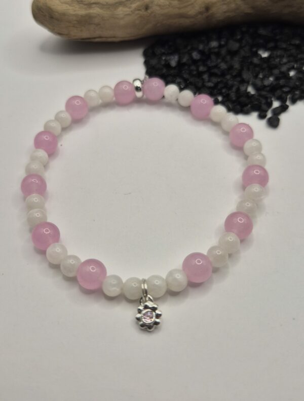 Stein-Armband elastisch mit mini Blume
