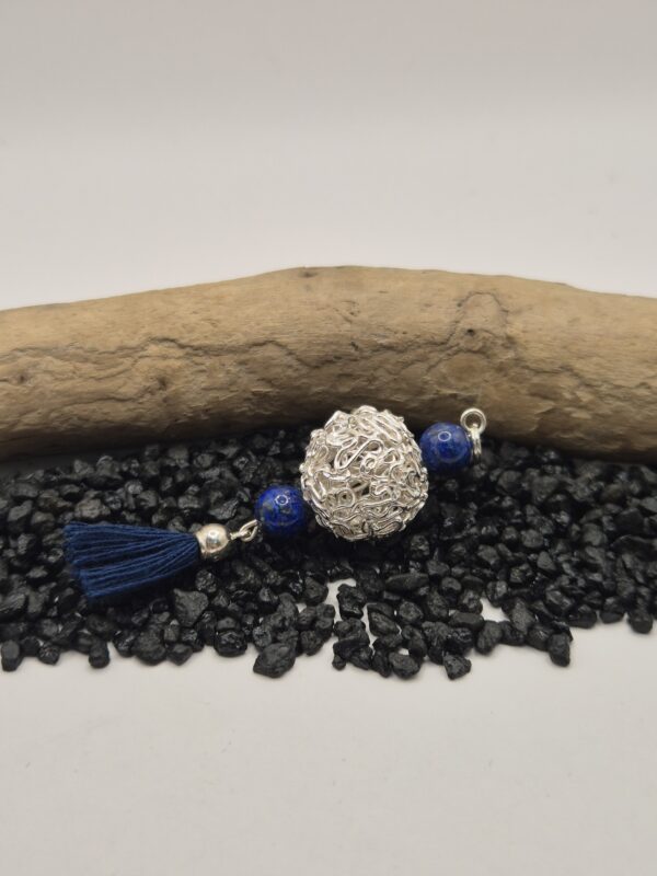 Silberanhänger mit blauem Lapislazuli