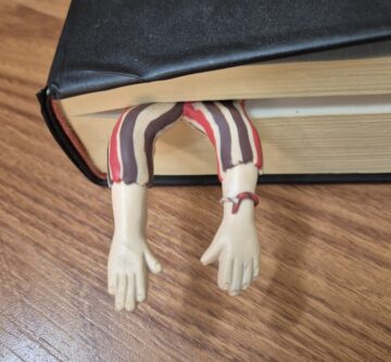 Buchzeichen «Hände» braun/beige